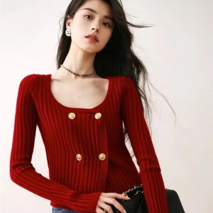 Red Square Neck Knitted Sweater 2023 Autumn/Winter New Wool Long Sleeve Square Round Neck Asymmetric Gold Button Sexy Slim Fit